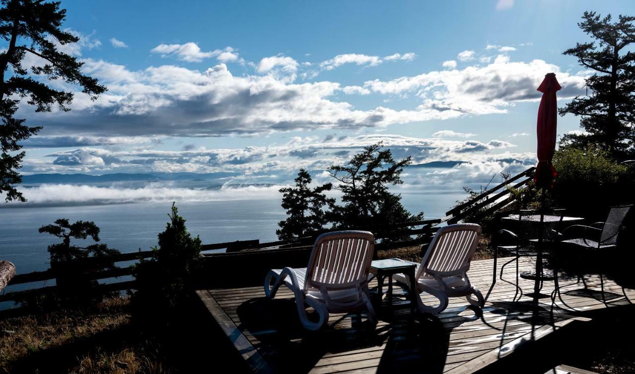 Shangri-La Oceanfront Vacation Home Bedwell Harbour Kültér fotó